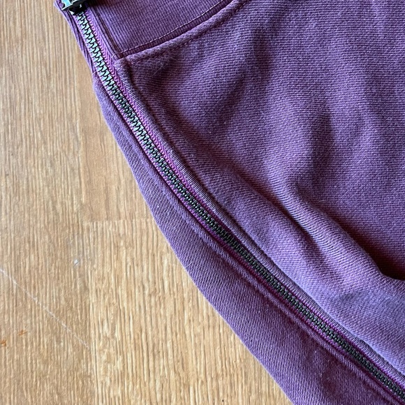 Free People FP movement Plum / Purple Crop sweatshirt with shoulder zipper XS - Picture 4 of 4